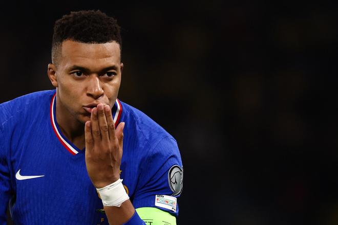 蓝狮娱乐注册：100球和300球也在国家队，姆巴佩职业生涯已打进400球